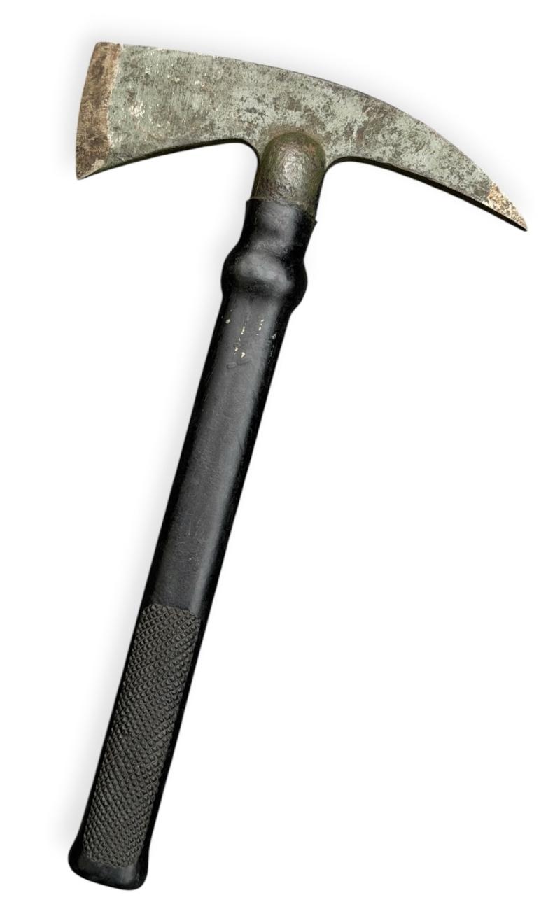 US WW2 Aircraft Escape Axe
