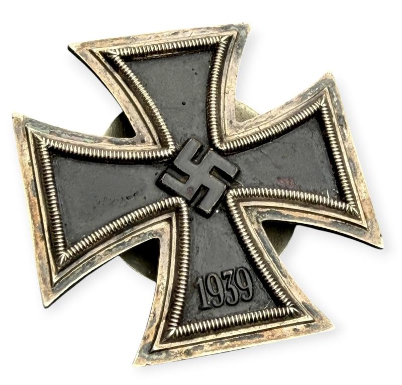 Iron Cross First Class “1939” Screw Back version
