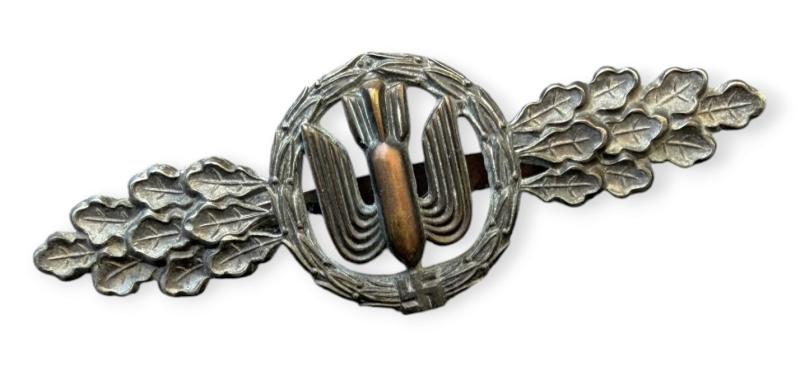 Luftwaffe Frontflugspange für Kampfflieger in Bronze