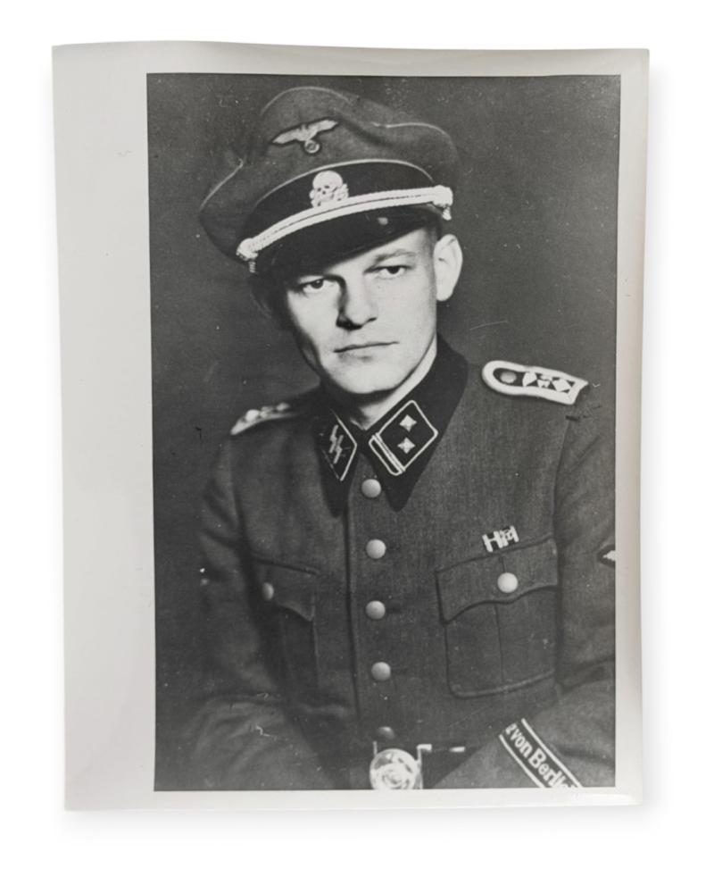 Brain L. Davis Photograph WaffenSS Haupscharfuhrer