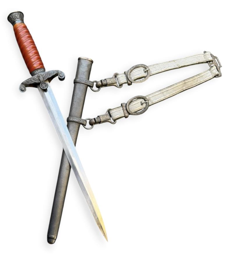 Wehrmacht Officers Dagger with Hangers