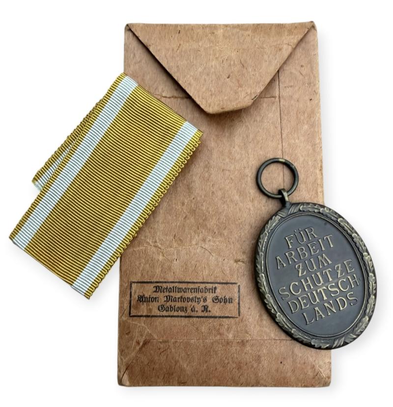 Schutzenwall Ehren Abzeichen Westwall Medal