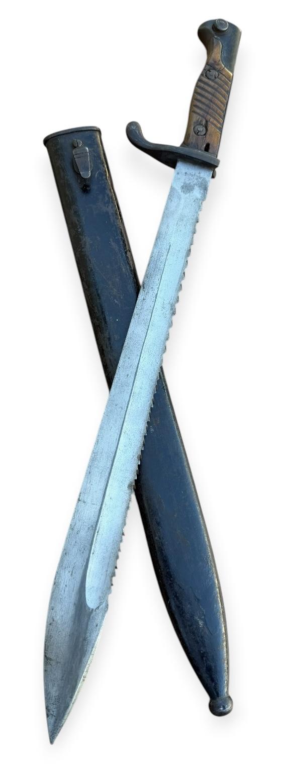 German WW1 Imperial Sawback Butcher Knife Bayonet