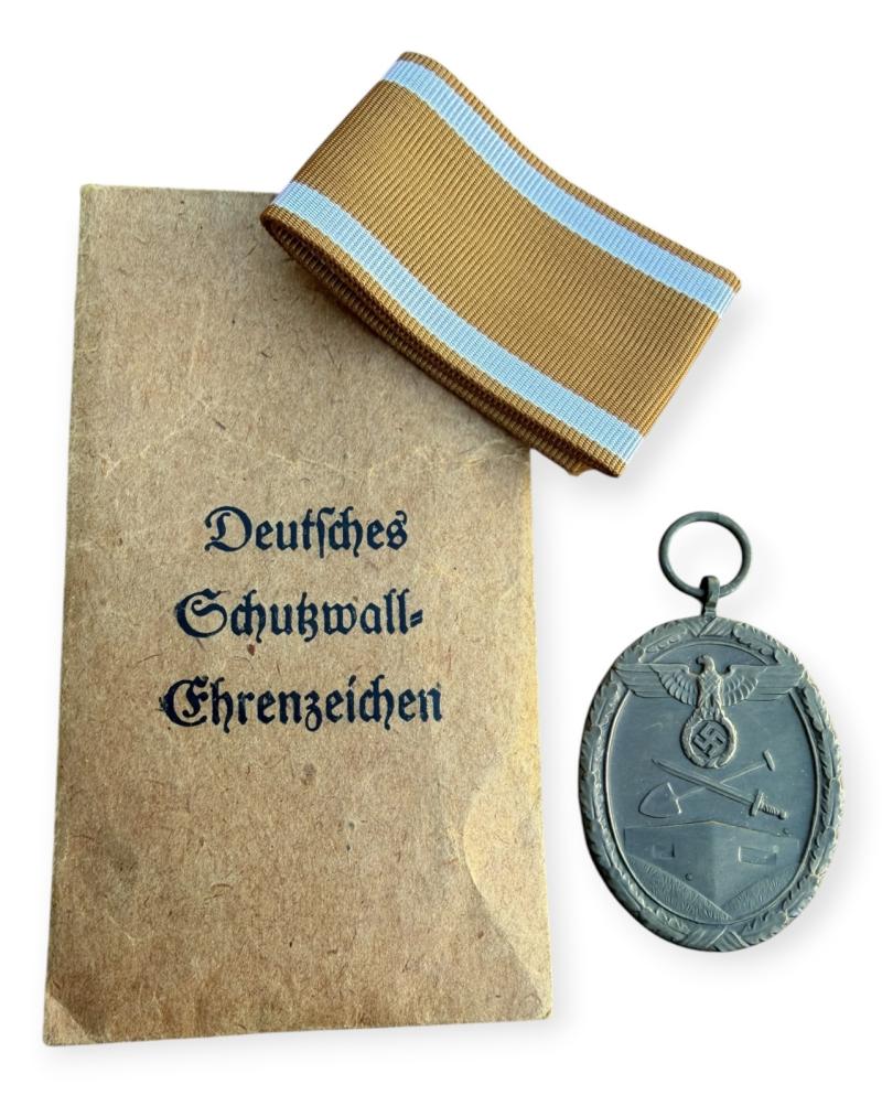 Schutzenwall Ehren Abzeichen Westwall Medal
