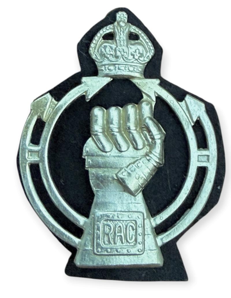 British WW2 RAC Royal Armoured Corps Cap Badge
