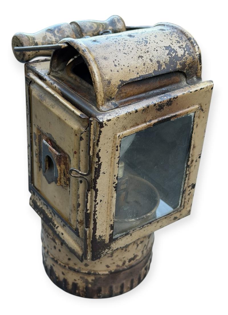 Wehrmacht metal Karbit Einheits Lantere (Lamp)