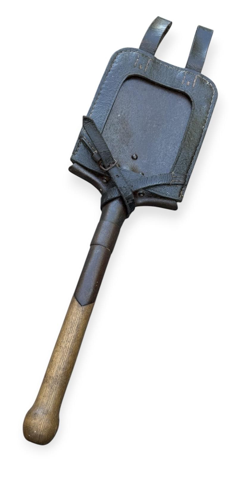 Wehrmacht Entrenching Tool in early model Cover